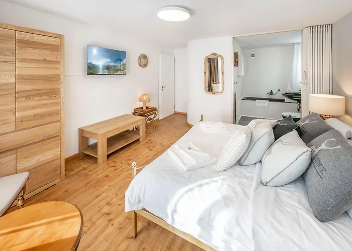 Sofi - Charming Mountain Bijou By Inspiring Places *